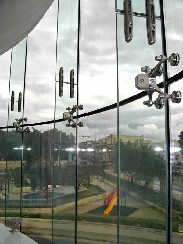Spider Glass Pertition