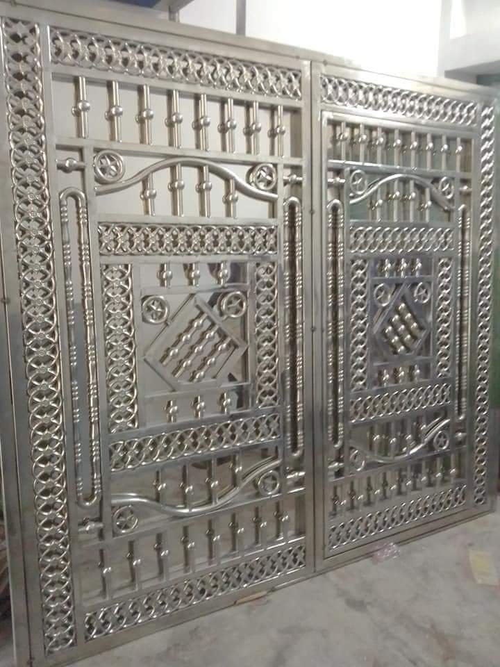 SS Pipe And Sheet Boundry Gate
