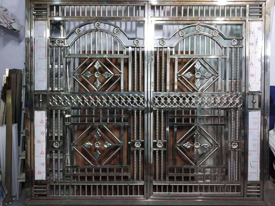 SS Pipe Boundry Gate